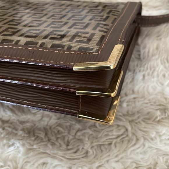 Fendi vintage crossbody bag - Picture 2 of 12